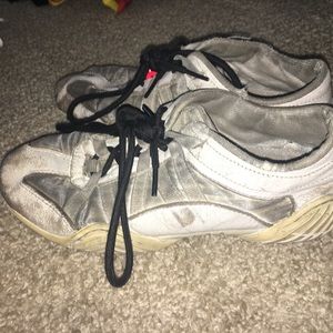 Old Nfinity cheer shoes